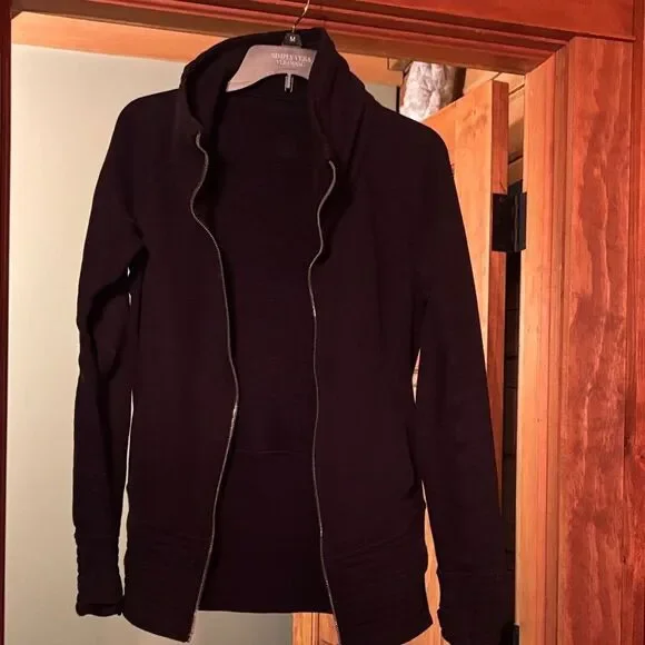 Lululemon Athletica Scuba Black Zip-Up Jacket - Picture 2 of 9